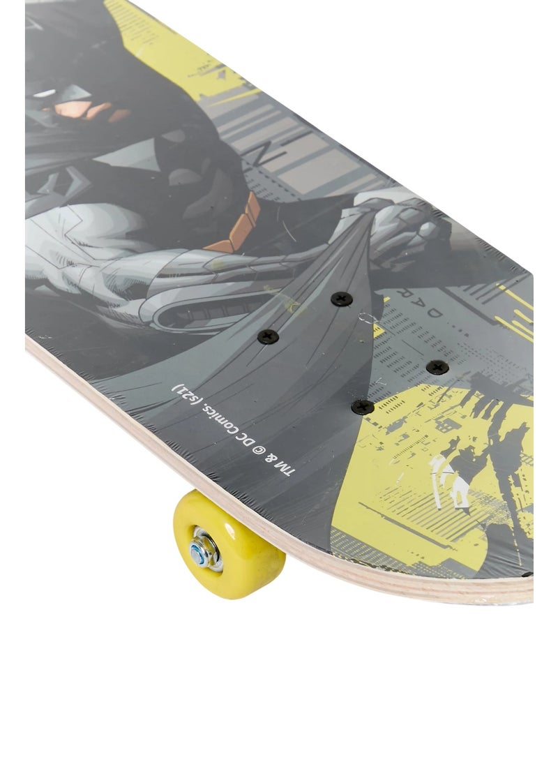 DC Comics Batman-Themed Skateboard – Durable Deck for Kids & Teens - Image 3